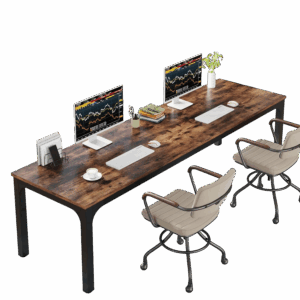 „Modernes Büro mit großem Holz-Schreibtisch, zwei Monitoren und Trading-Setup – ideal für Finanzanalysten und Home Office in Deutschland“